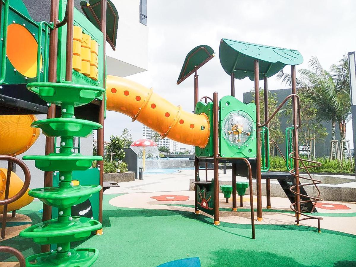 Japandi Family Play Suite With Slide Bunk Bed Kajang Luaran gambar